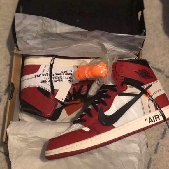 ** SOLD ** —- Jordan 1 Chicago Off White size 11 - Picture 1 of 8
